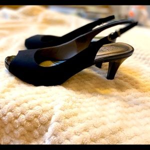 LifeStride strappy peep toe heels